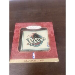 Detroit Pistons - NBA Collection - 1997 Hallmark Ornament with Stand - Ceramic